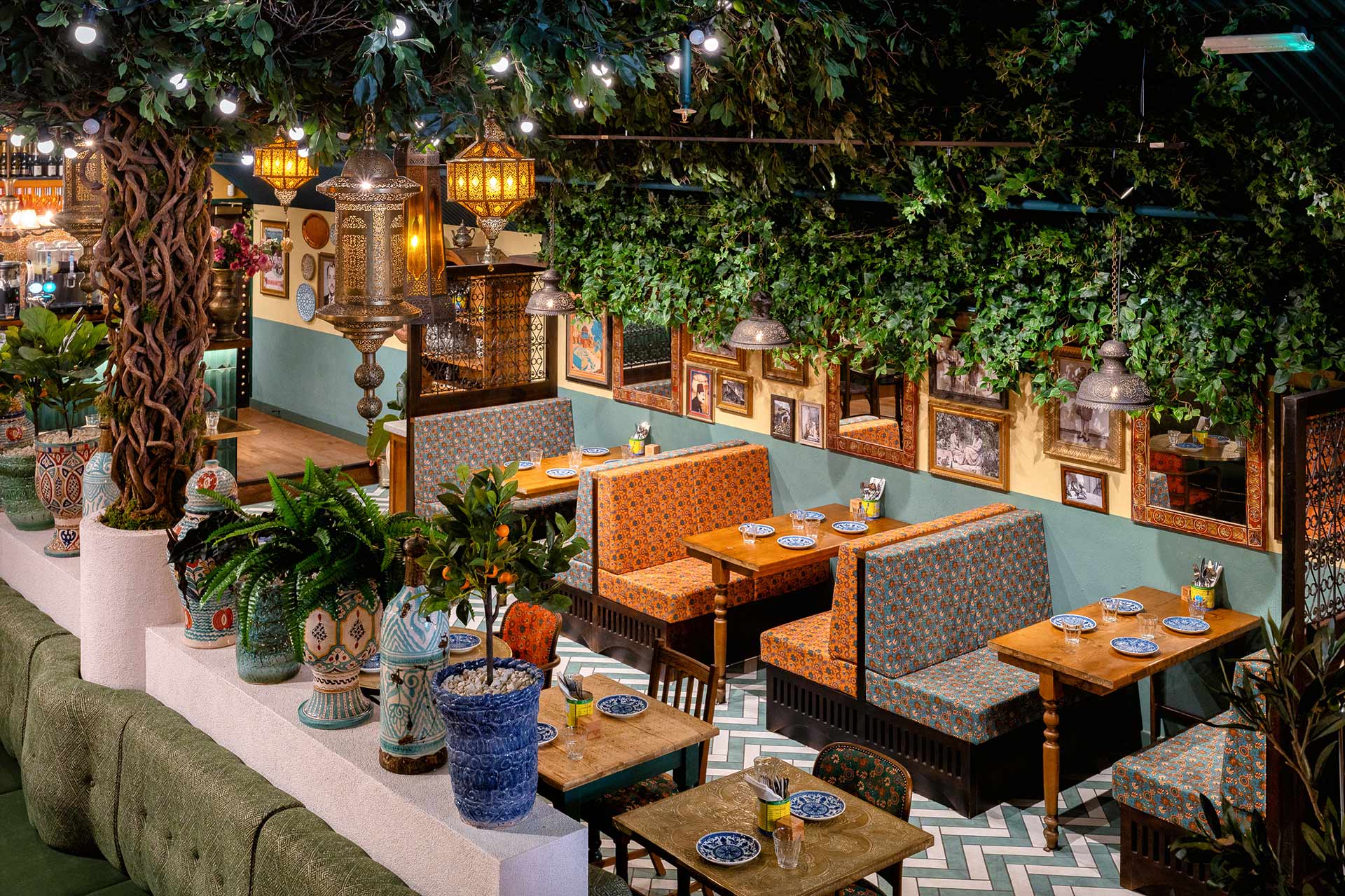 Comptoir Libanais interior design.