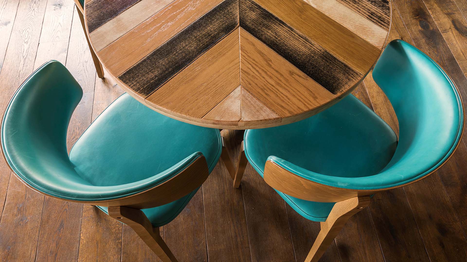 Nando’s Reston interior design.